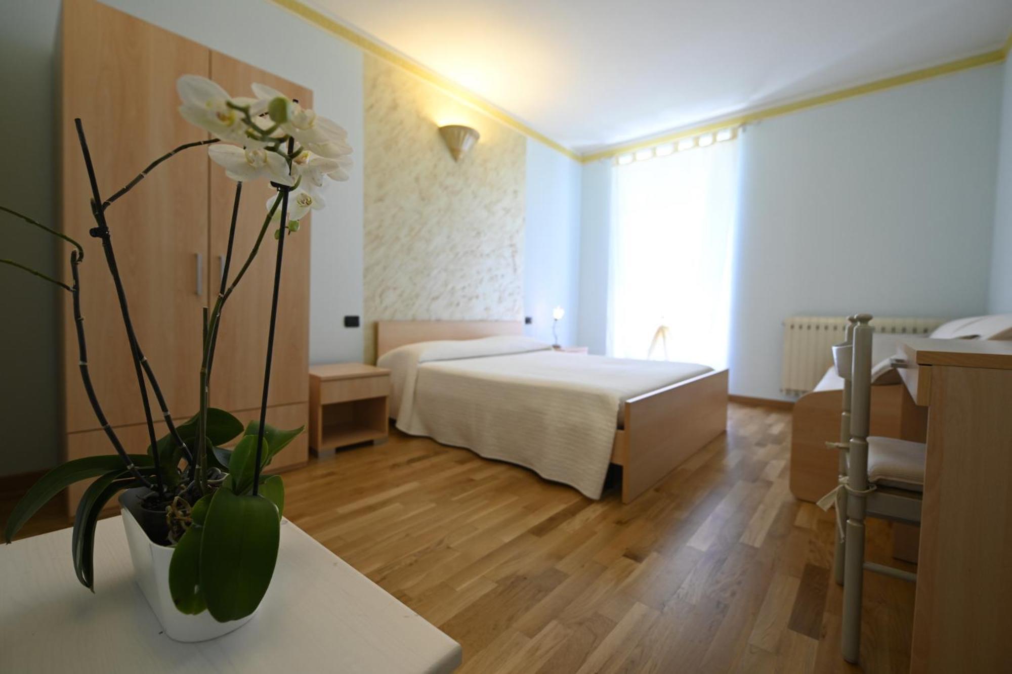 Residenza Villa Maria Roncola Zewnętrze zdjęcie